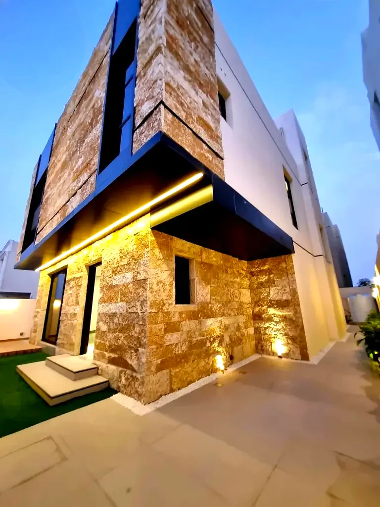 Brown Stone & Black-Themed 6-Bedroom Villa