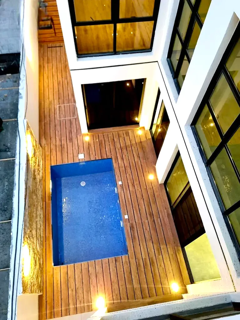Brown Stone & Black-Themed 6-Bedroom Villa